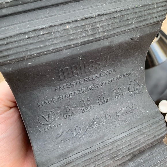 Melissa X Lazy Oaf Kick Off Sandal Black & Daisy, US 6 - Picture 9 of 10